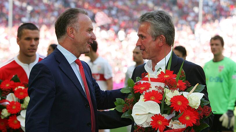 23. Mai 2009: Karl-Heinz Rummenigge verabschiedet Trainer Jupp Heynckes. 2017 kehrte Heynckes noch einmal zurück nach München.