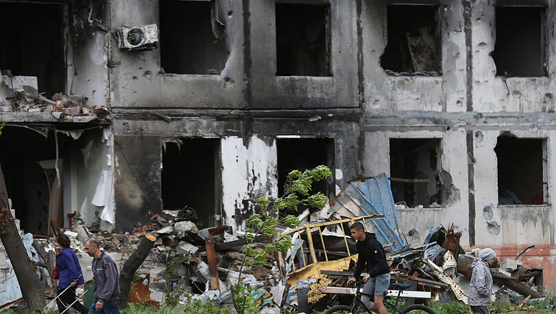 Momentaufnahme aus Mariupol. Momentaufnahme aus Mariupol.