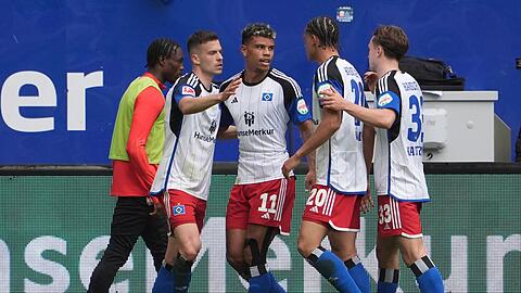 Der Hamburger SV besiegte den 1. FC Kaiserslautern mit 2:1.