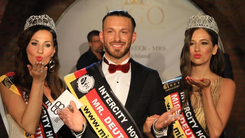 Misses Deutschland Lena Stöcker (l-r), Kayhan Kilbasoglu, Mister Deutschland und Philline Dubiel-Hahn, Miss Deutschland 2019. Misses Deutschland Lena Stöcker (l-r), Kayhan Kilbasoglu, Mister Deutschland und Philline Dubiel-Hahn, Miss Deutschland 2019.