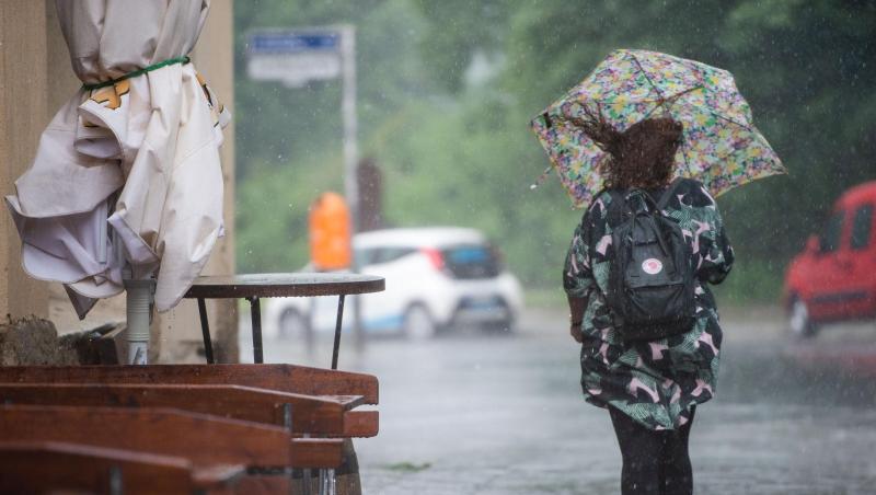 Nach den teils heftigen Gewittern erwartet der Deutsche Wetterdienst wieder ruhigeres Wetter. Nach den teils heftigen Gewittern erwartet der Deutsche Wetterdienst wieder ruhigeres Wetter.