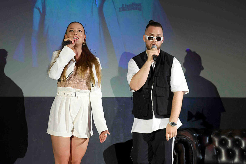 Joelina Drews und Freund und Musikproduzent Adrian Louis