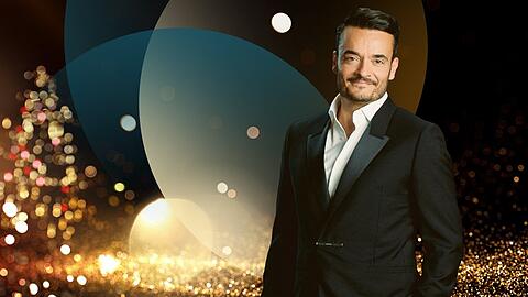 Giovanni Zarrella führt als Nachfolger von Carmen Nebel am 4. Dezember zum ersten Mal durch eine Weihnachtsshow. Das ZDF überträgt die Spendengala live aus Offenburg.