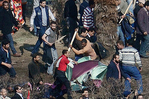 Mubarak-Anhänger stürmten den Tahrir-Platz