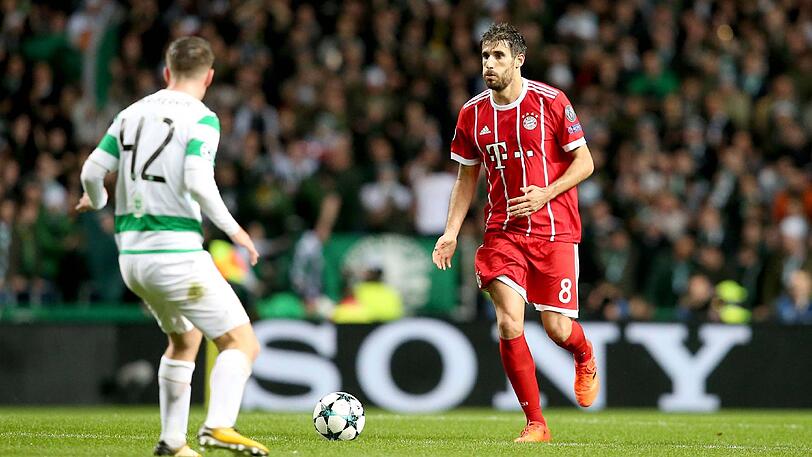 Javier Martínez: Note 1. Ein echtes Javi-Spiel. Als einziger Sechser hatte er eine physisch sehr aufreibende Aufgabe. War der Prellbock im defensiven Mittelfeld, über ihn liefen beinahe alle Angriffe. In dieser Rolle unverzichtbar wegen seiner Physis und Übersicht. Köpfte das 2:1 (77.), zog sich eine Platzwunde zu, spielte jedoch weiter.