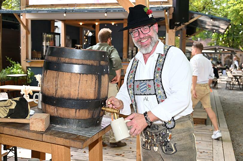Andreas R. Schwarzenberg bei "Tanz in Tracht" am Münchner Nockherberg.