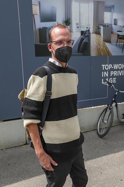 Jan Wendt ist ein Kurzenentschlossener. Eine Freundin hat ihm beim Kaffeetrinken vom Impfbus erzählt. Jan Wendt ist ein Kurzenentschlossener. Eine Freundin hat ihm beim Kaffeetrinken vom Impfbus erzählt.