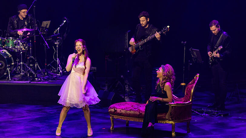 Zauberhaft wird es bei den Songs aus dem Muslcal "Wicked". Zauberhaft wird es bei den Songs aus dem Muslcal "Wicked".