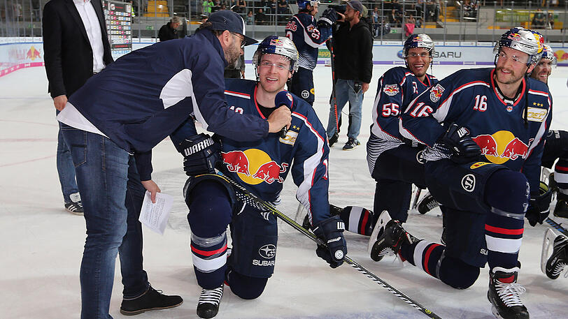 Matchwinner: Matt Stajan beim Siegerinterview.