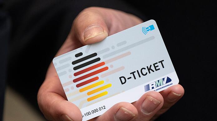 Heute vor einem Jahr wurde das Deutschlandticket eingeführt.