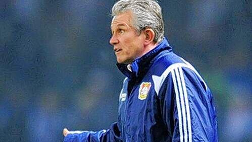 Mit Leverkusen an der Spitze: Trainer Jupp Heynckes. Mit Leverkusen an der Spitze: Trainer Jupp Heynckes.