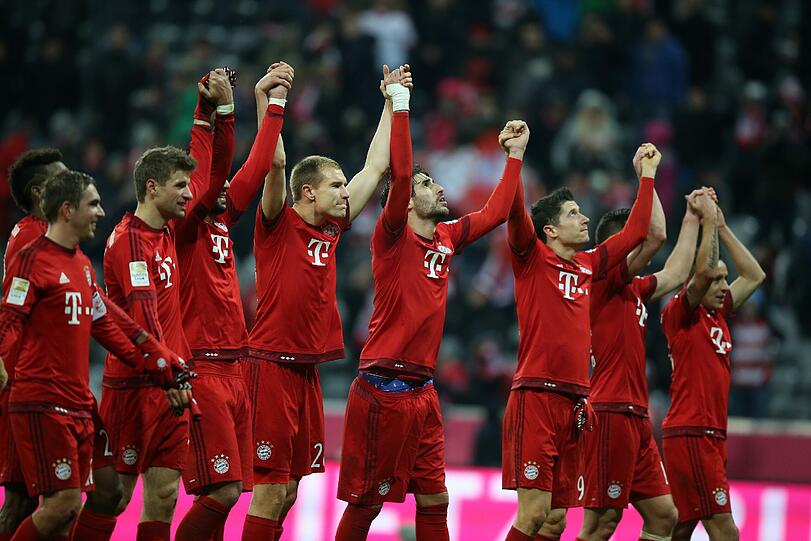 Feiern wollen die Bayern am Liebsten schon am Wochenende. In der Auswärtspartie in Gladbach könnte der FCB Herbstmeister werden.