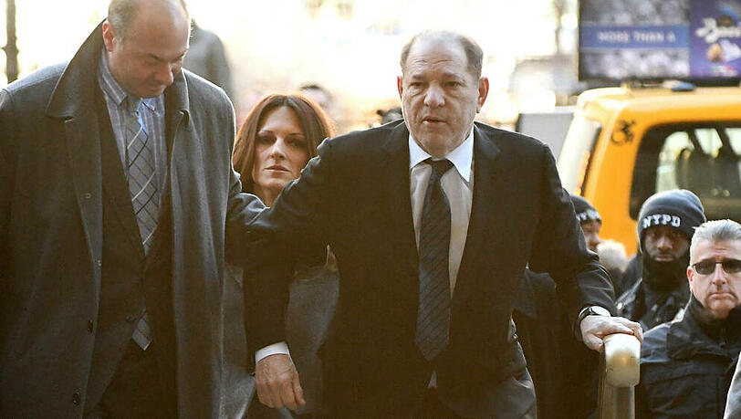 Harvey Weinstein bei seiner Ankunft in New York Harvey Weinstein bei seiner Ankunft in New York