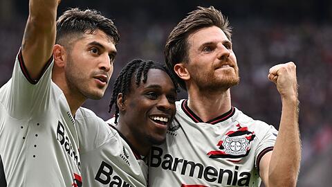 Der deutsche Meister Bayer Leverkusen feiert in Frankfurt den nächsten Auswärtssieg.