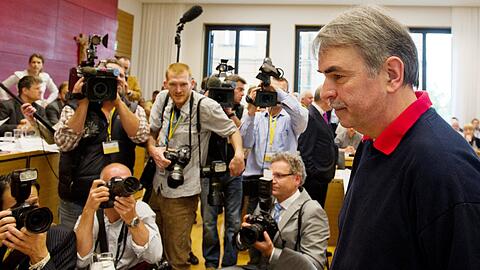 Gustl Mollath vor seiner Vernehmung im Mollath-Untersuchungsausschuss im Bayerischen Landtag