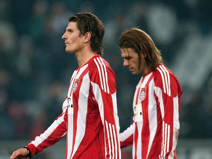 Gomez und Demichelis nach dem 3:3 in Göadbach.