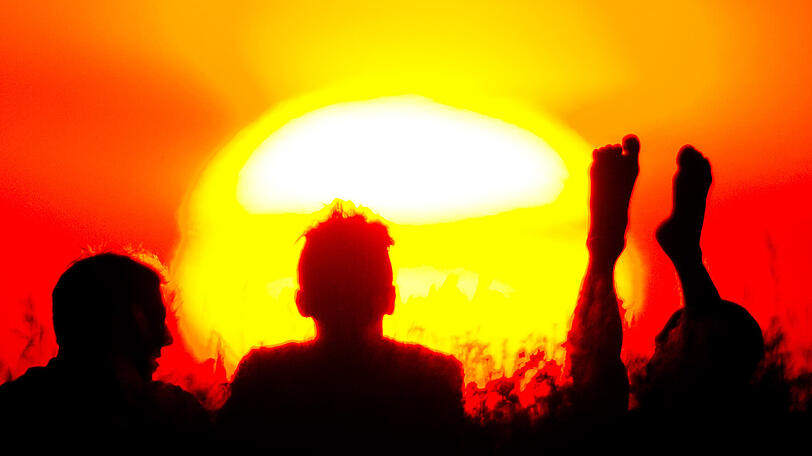Die Temperaturen klettern auf 35 Grad - und vielerorts sogar höher.