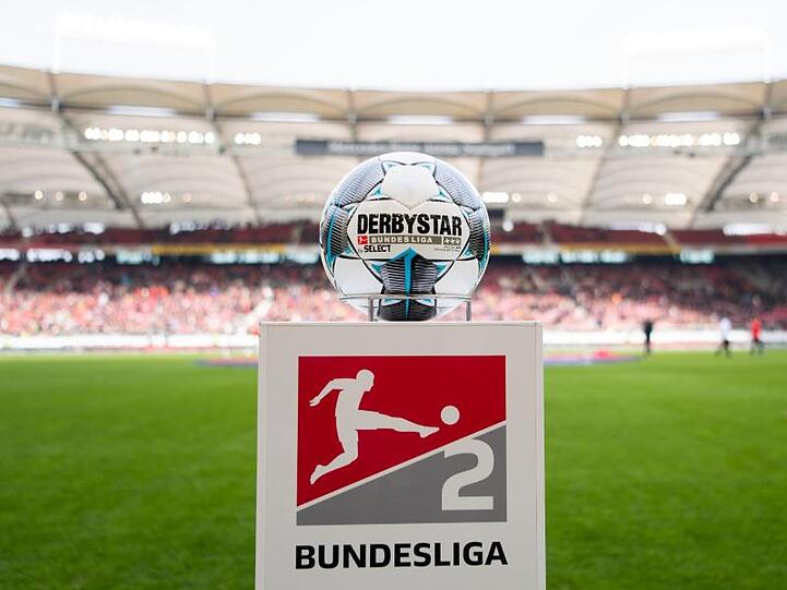 Derzeit ist noch völlig ungewiss wann im deutschen Profi-Fußball der Ball wieder rollt.