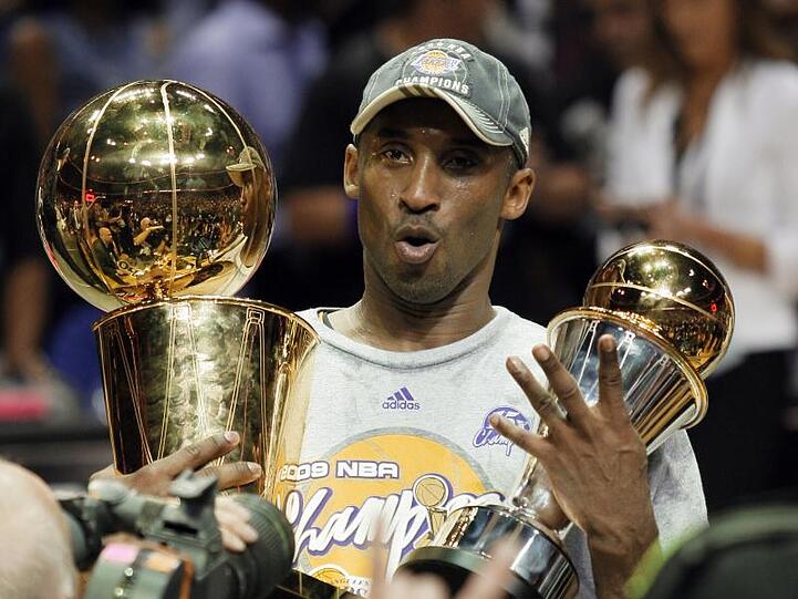 Mit den Lakers gewann Superstar Bryant fünf NBA-Titel.