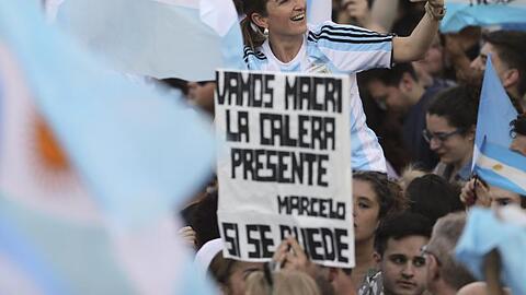 Unterstützer von Präsident Macri am Donnerstag bei einer Wahlkampfveranstaltung im argentinischen Cordoba.