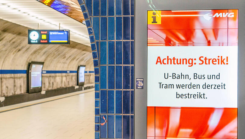 Der U-Bahnhof Marienplatz ist leer. Ein Eindruck von letzten Warnstreik im &Ouml;PNV vom M&auml;rz 2023. (Archivbild)