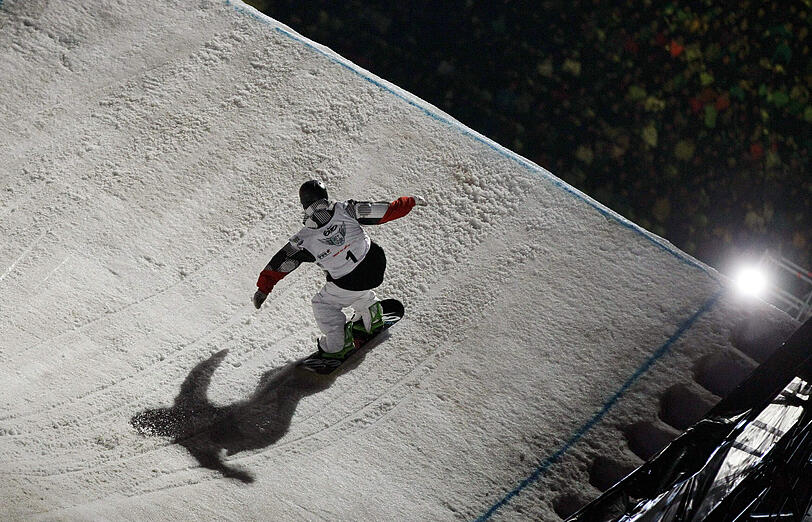 Ein Spektakel der besonderen Art: Im Münchner Olympiastadion sahen 16.500 Zuschauer die besten Snowboarder und ihre gewagten Sprünge.