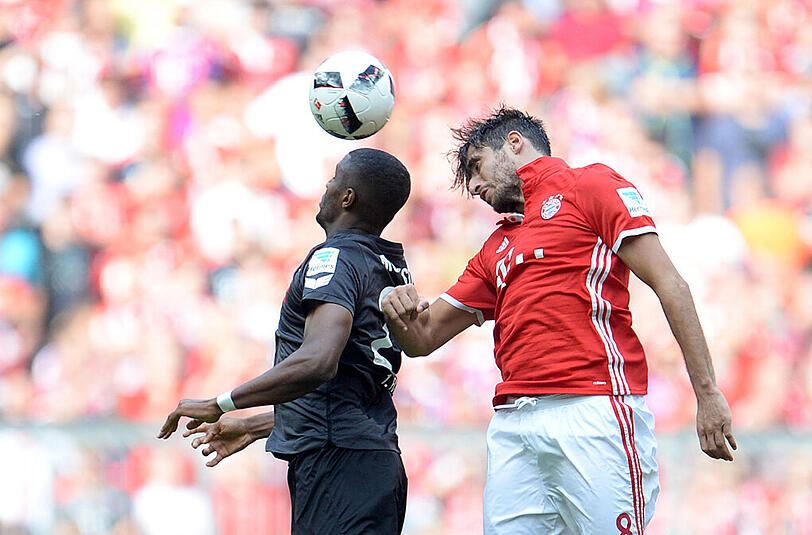 Javi Martinez: Note 5. Ließ sich bei einem Konter von Modeste tunneln, kam dann auch beim Ausgleich der Kölner gegen den Mittelstürmer zu spät. Kein guter Nachmittag für den Abwehrmann.