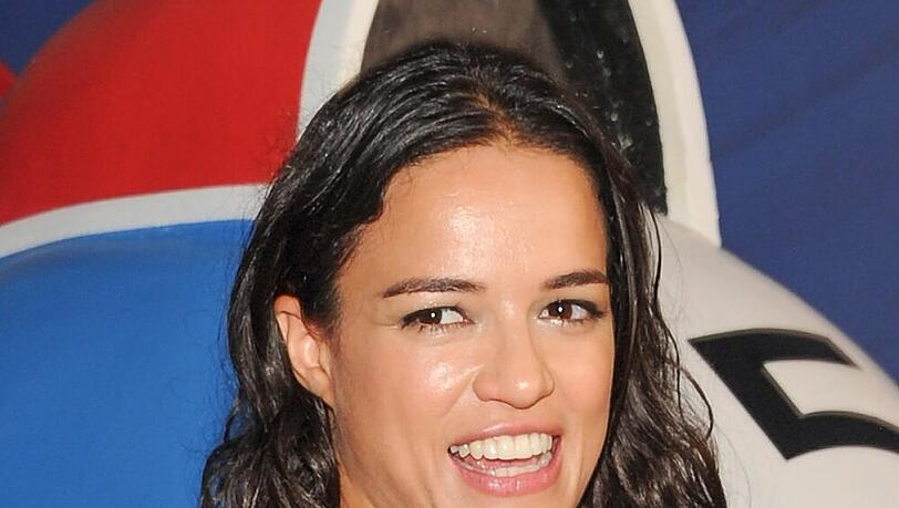 Steht auf Männer und auf Frauen: Schauspielerin Michelle Rodriguez Steht auf Männer und auf Frauen: Schauspielerin Michelle Rodriguez