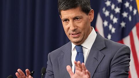 Die US-Notenbank hat erneut den Leitzins stabil gehalten.