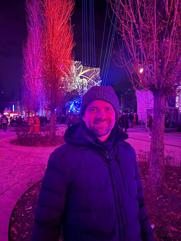 &bdquo;Leider sehr kalt&ldquo;: Jochen M&uuml;ller aus Augsburg findet, dass die Party unter den frostigen Temperaturen gelitten hat.