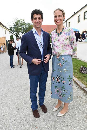 Ignaz Erbgraf zu Toerring-Jettenbach mit Frau Erbgräfin Robinia