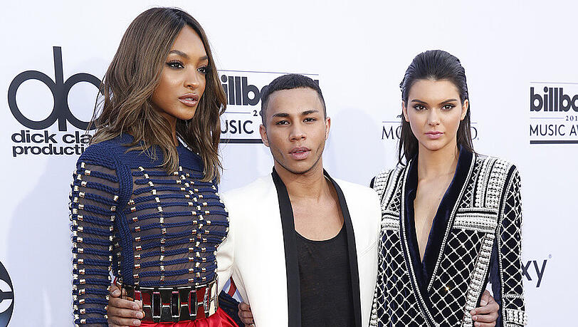 Jourdan Dunn, Olivier Rousteing und Kendall Jenner (v.l.) bei den Billboard Music Awards Jourdan Dunn, Olivier Rousteing und Kendall Jenner (v.l.) bei den Billboard Music Awards