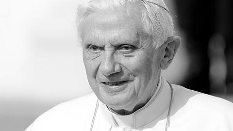 Hochrangige deutsche Politiker und Kirchenvertreter kondolieren zum Tod von Benedikt XVI.