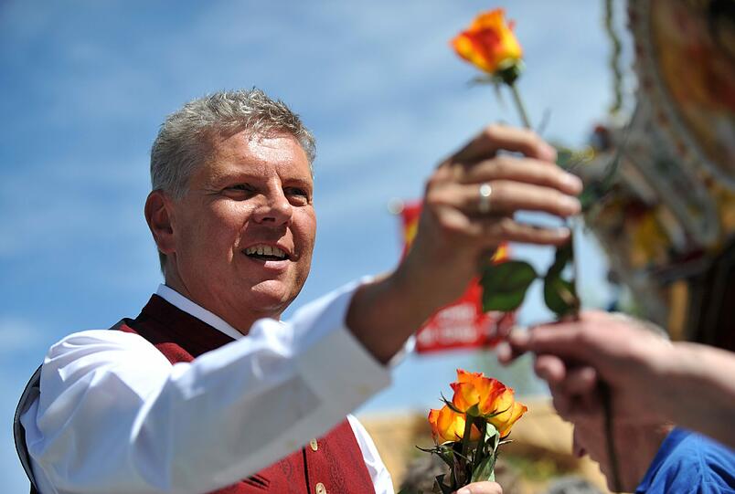 Die Auer Dult ist ein traditioneller Jahrmarkt, der dreimal im Jahr stattfindet. Reiter, der auch neuer Wiesn-Chef ist, soll 2012 die Nachfolge des amtierenden Oberbürgermeisters der bayerischen Landeshauptstadt antreten.
