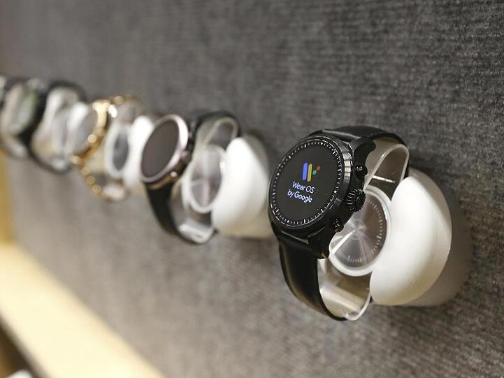 "Wear OS"-Uhren von Google auf der Technik-Messe CES in Las Vegas.