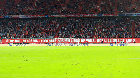 Das Protestbanner der Bayern-Fans gegen die Champions-League-Reform.