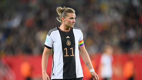 Sitzt gegen die Niederlande zunächst auf der Bank: Alexandra Popp.