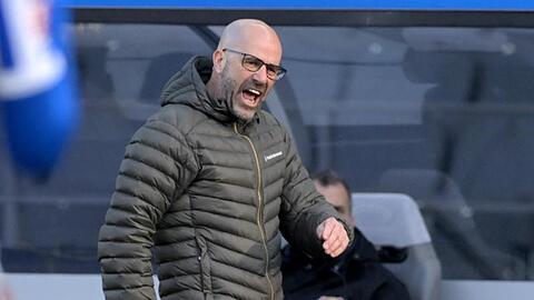 Konnte mit dem Spiel in Berlin nicht zufrieden sein: Leverkusens Trainer Peter Bosz.