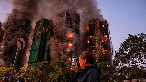 Die dramatischen Aufnahmen des Gro&szlig;brandes gingen um die Welt.