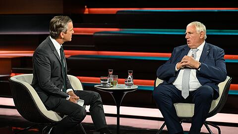 Im Gespr&auml;ch mit Markus Lanz (links) &auml;u&szlig;erte sich CDU-Vize Karl-Josef Laumann emotional zum R&uuml;cktritt von Jens Spahn.