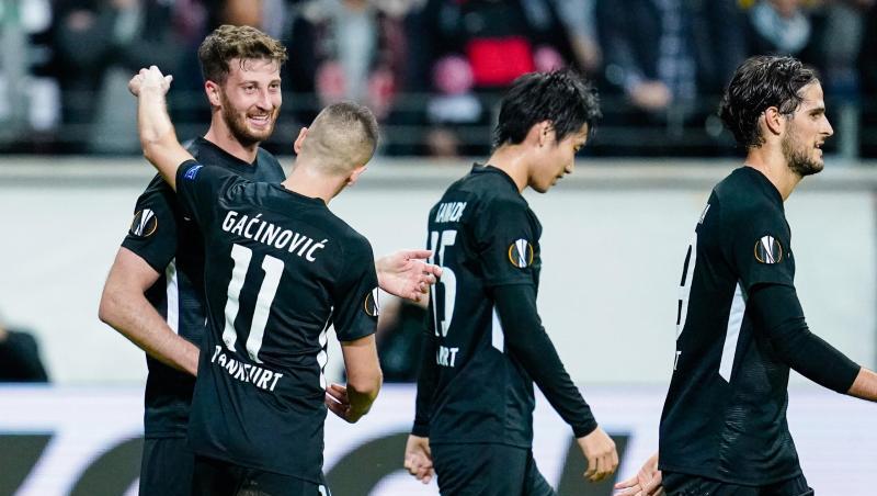 David Abraham (l) brachte Eintracht Frankfurt mit 1:0 in Führung. David Abraham (l) brachte Eintracht Frankfurt mit 1:0 in Führung.