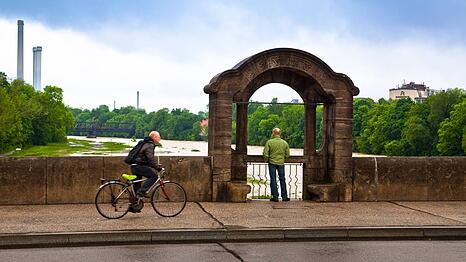 In den kommenden Wochen finden im Umfeld der Wittelsbacherbr&uuml;cke zahlreiche Aufschlussbohrungen statt,
