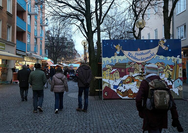 Auch auf dem Haidhauser Weihnachtsmarkt ist viel geboten.