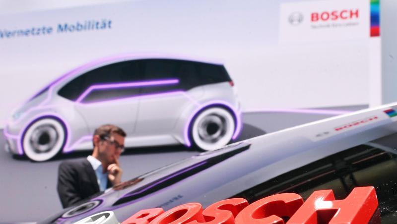 "Die globale Autoproduktion schrumpft voraussichtlich um fünf Prozent, aber wir selbst werden deutlich besser als der Markt abschneiden", sagte Bosch-Chef Denner. "Die globale Autoproduktion schrumpft voraussichtlich um fünf Prozent, aber wir selbst werden deutlich besser als der Markt abschneiden", sagte Bosch-Chef Denner.