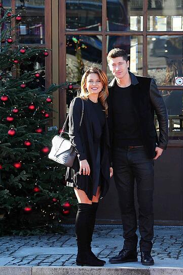 Robert Lewandowski und seine Frau Anna.