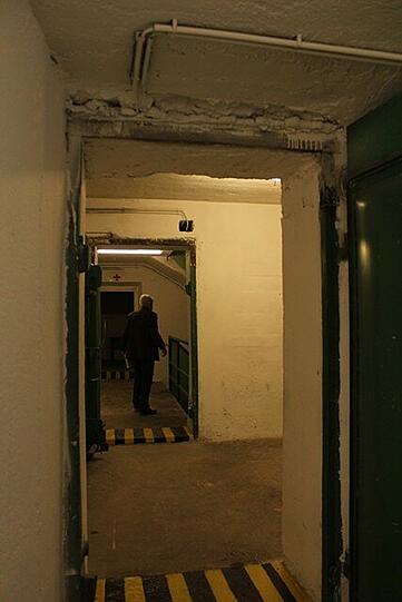 Der Hochbunker in der Hotterstraße: Die Lage ist zentral und dennoch ruhig. Bis es drinnen aber wohnlich aussieht, muss sicher einiges investiert werden.