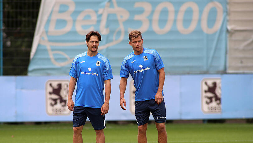 Sieht sich dem Druck beim TSV 1860 gewachsen: Florian Niederlechner, hier mit Sturm-Kollege Sigurd Haugen.