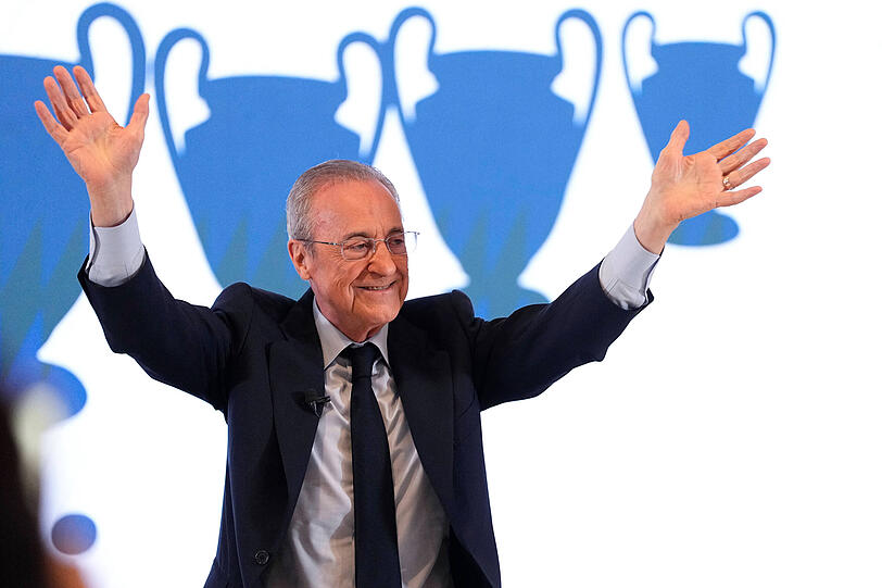 Der frisch wiedergewählte Präsident von Real Madrid, Florentino Perez, will einen weiteren Weltstar zu den "Königlichen" holen. Gerüchten zufolge soll es sich dabei um Bayern-Star Michael Olise handeln. Der frisch wiedergewählte Präsident von Real Madrid, Florentino Perez, will einen weiteren Weltstar zu den "Königlichen" holen. Gerüchten zufolge soll es sich dabei um Bayern-Star Michael Olise handeln.