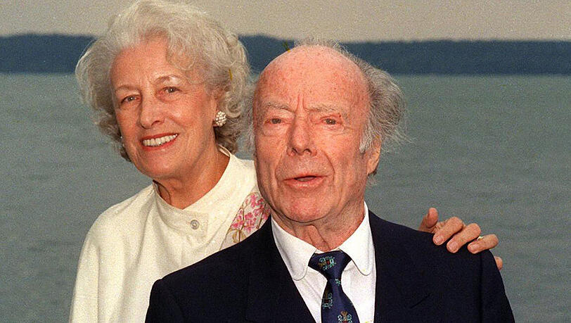 Liebe bis zum Schluss: Hertha und Heinz Rühmann 1990 in Tutzing. Liebe bis zum Schluss: Hertha und Heinz Rühmann 1990 in Tutzing.