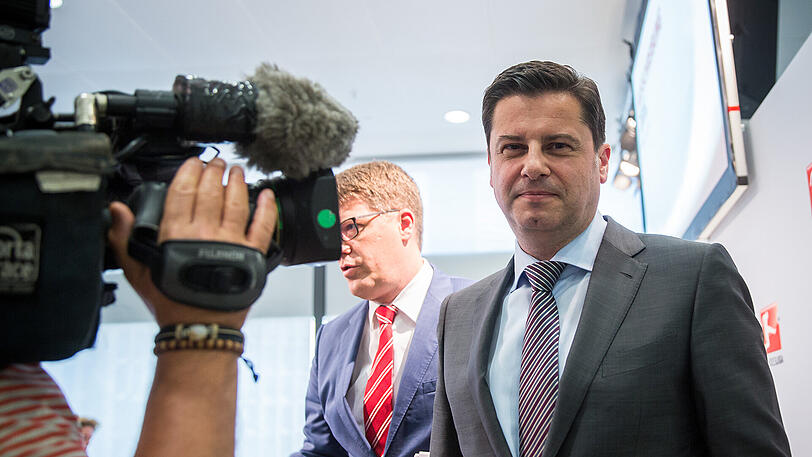 DFL-Boss Christian Seifert: "In Deutschland erklären 17 Clubs: Von Verfolger kann keine Rede sein. Das muss sich irgendwann ändern."
